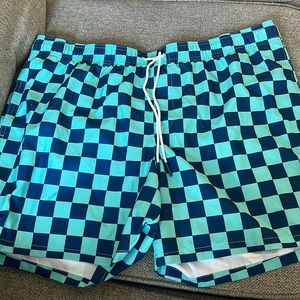 Men’s XL swim trunks